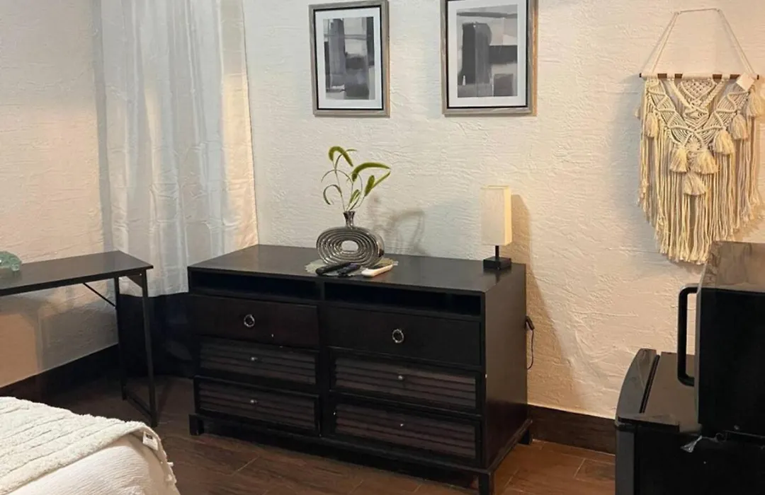 Coastal Chalet Suites-1